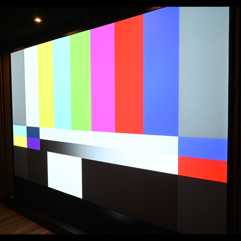 HiViLux® UST/CLR Tension-Motorleinwand – HiViPrism Cinema HDR – Schwarz/Weiß
